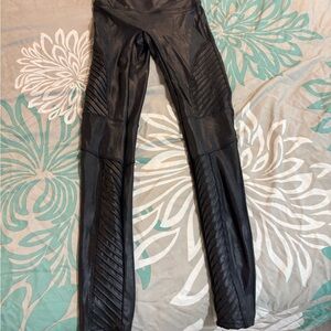 SPANX Black Textured Leggings